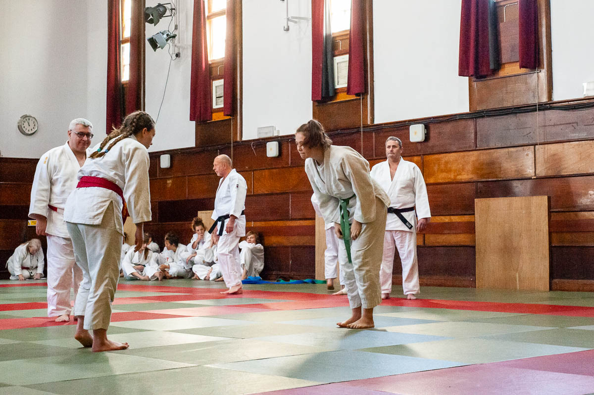 Bronwen fighting for the first time as a senior